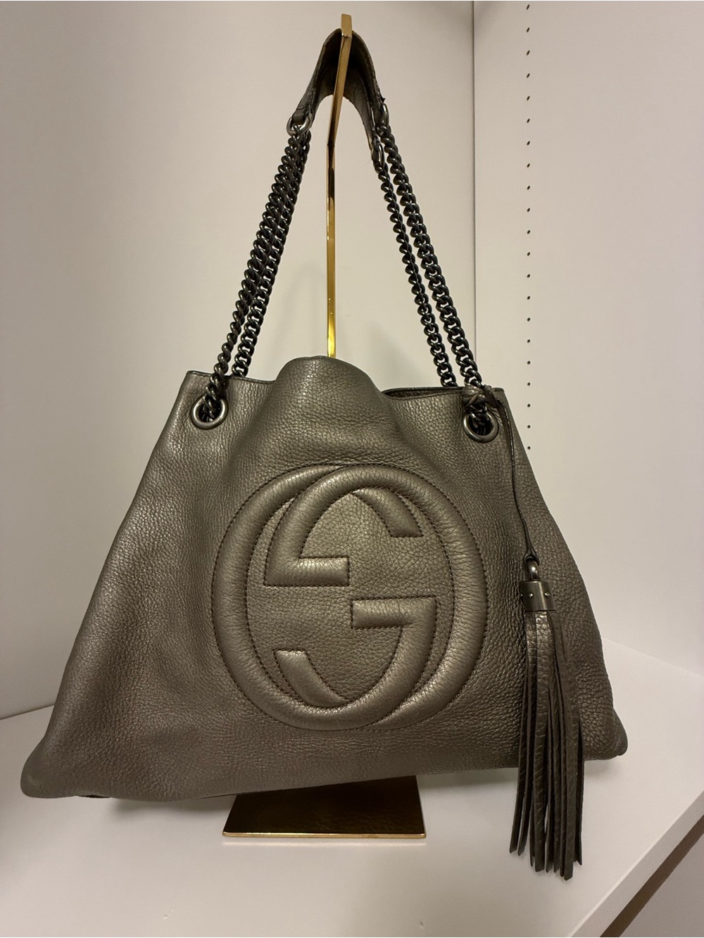 Gucci Pebbled Leather Shoulder Bag in Charcoal with Tassel